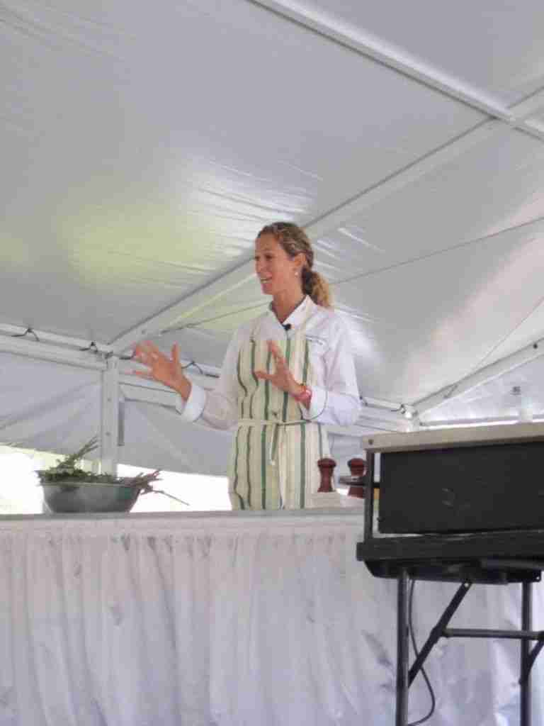 How To Be More Confident around food image with melissa costello from karmachow.com in the kitchen