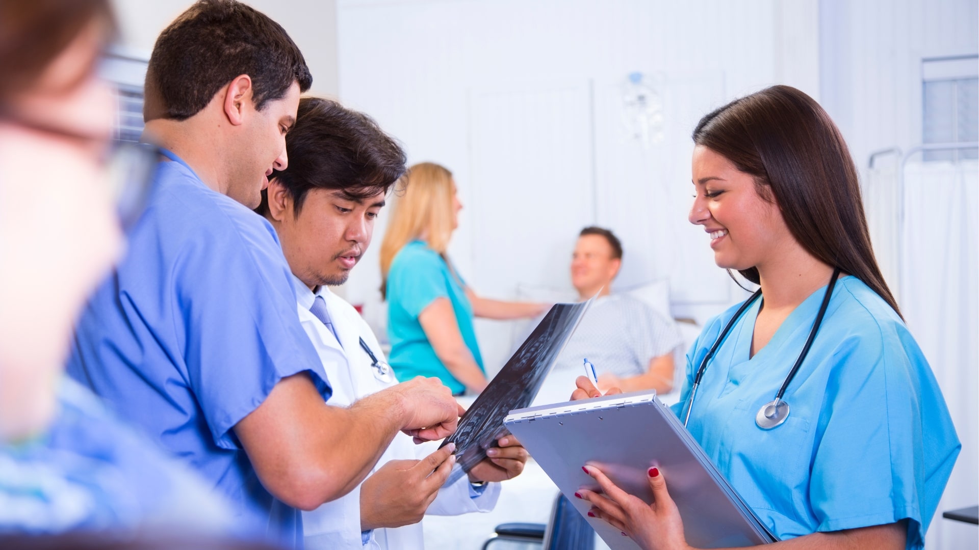 Detailed-Discussion-on-the-Benefits-of-EHR-to-Patients-Healthcare-Providers-and-the-Overall-Medical-Industry