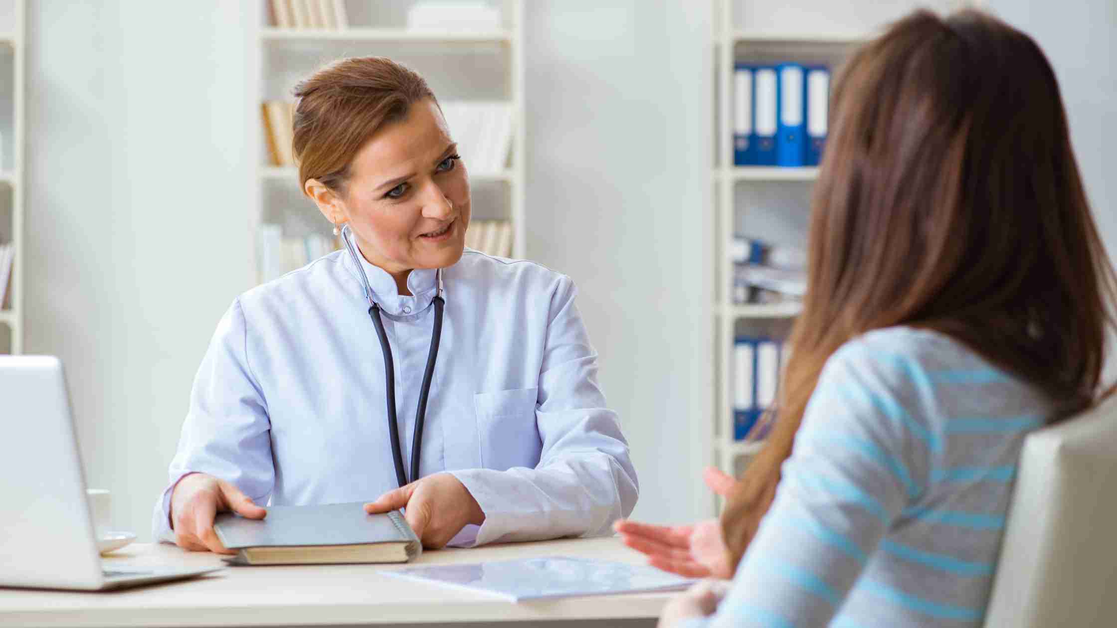 Understanding Chlamydia Symptoms in Women and How to Stay Healthy
